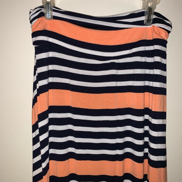 MAXI SKIRT - small - Picture 1 of 3